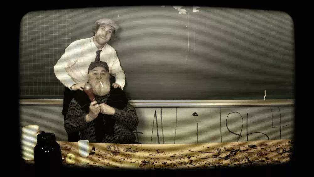 Ny video: Mund de Carlo banker på