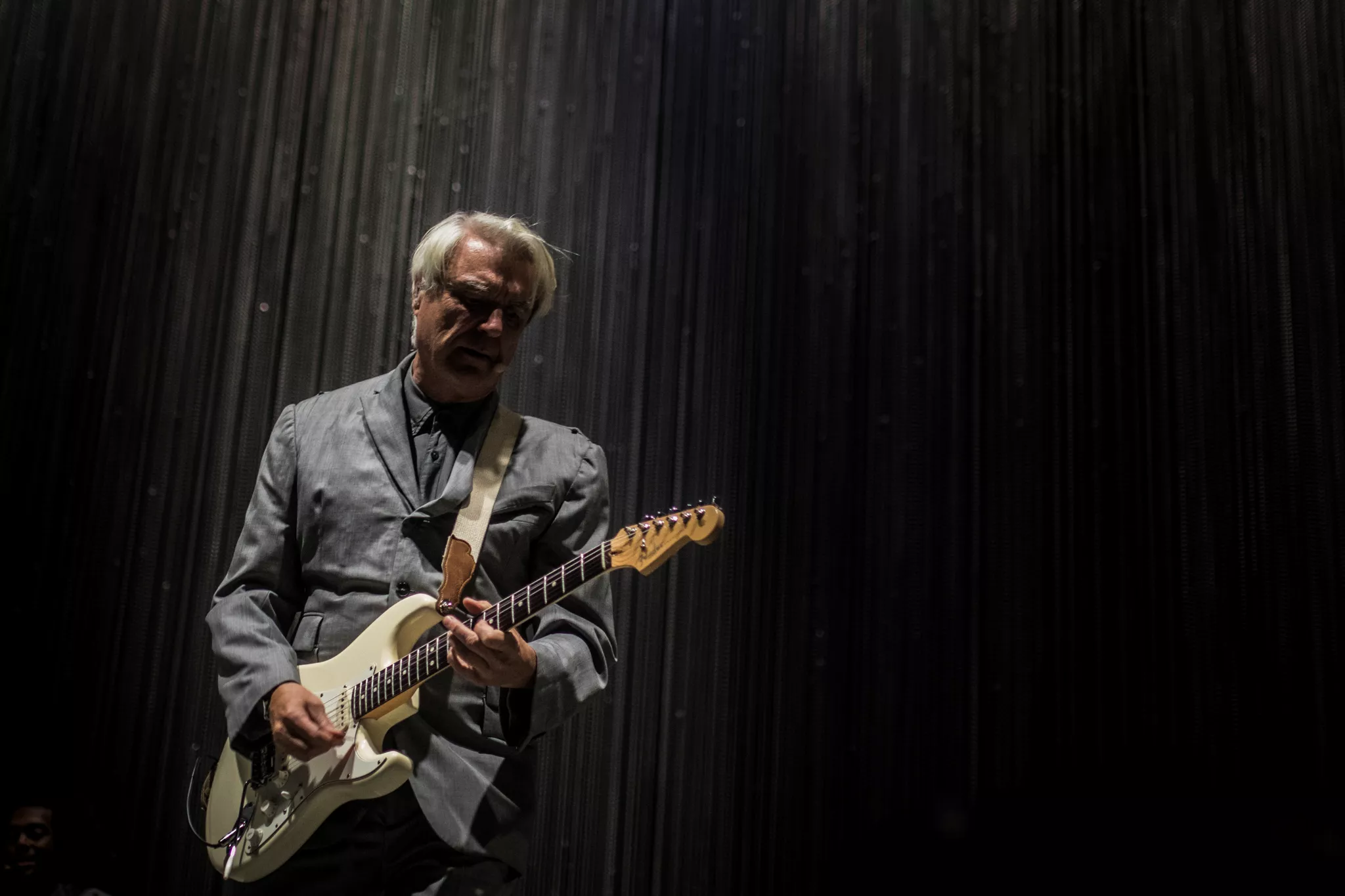 David Byrne undskylder for det, han gjorde i 1984