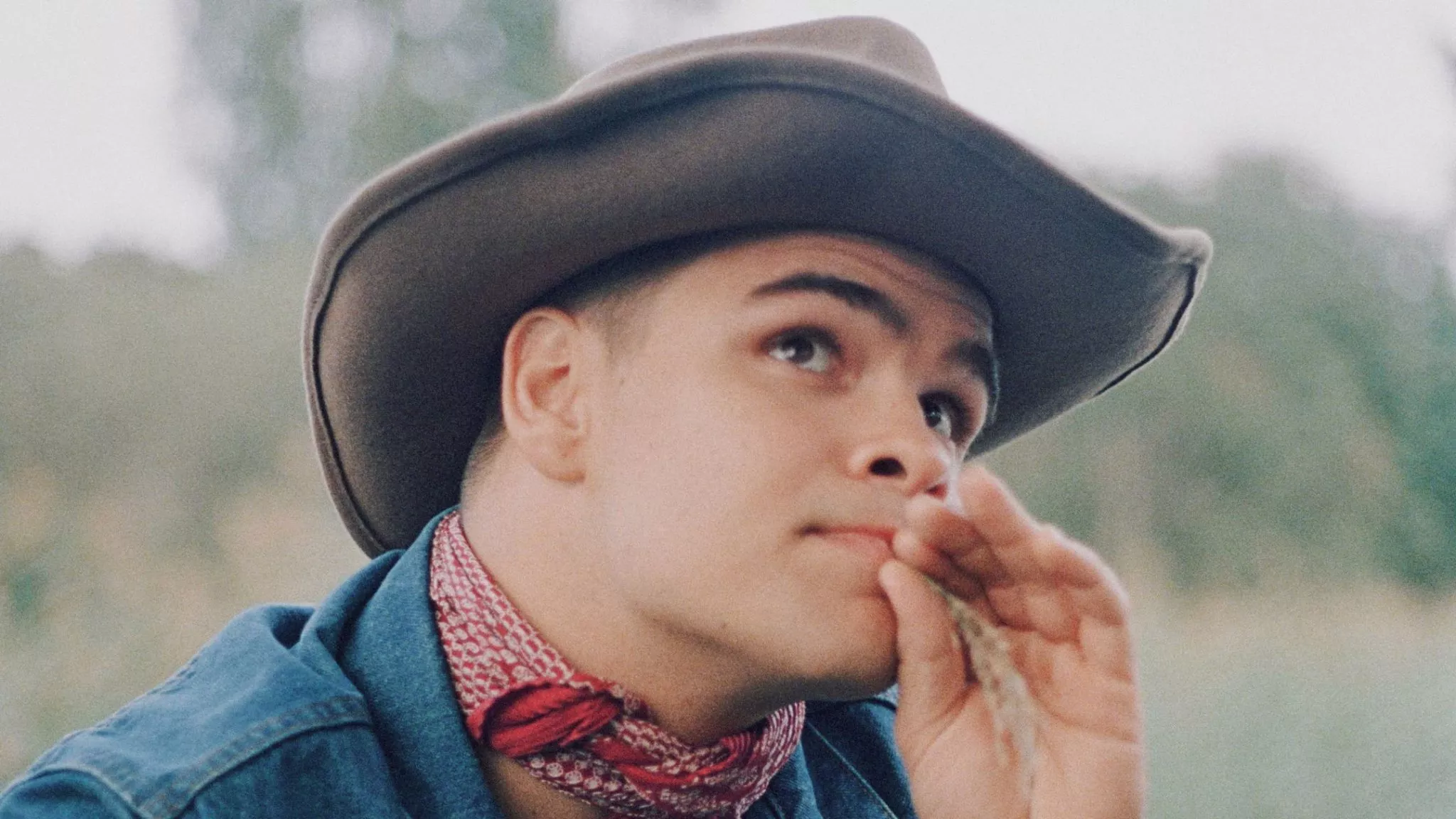 Country-popartisten Tobias Sten ankommer kveldens feiring feiring i Operaen med hele seks nominasjoner 