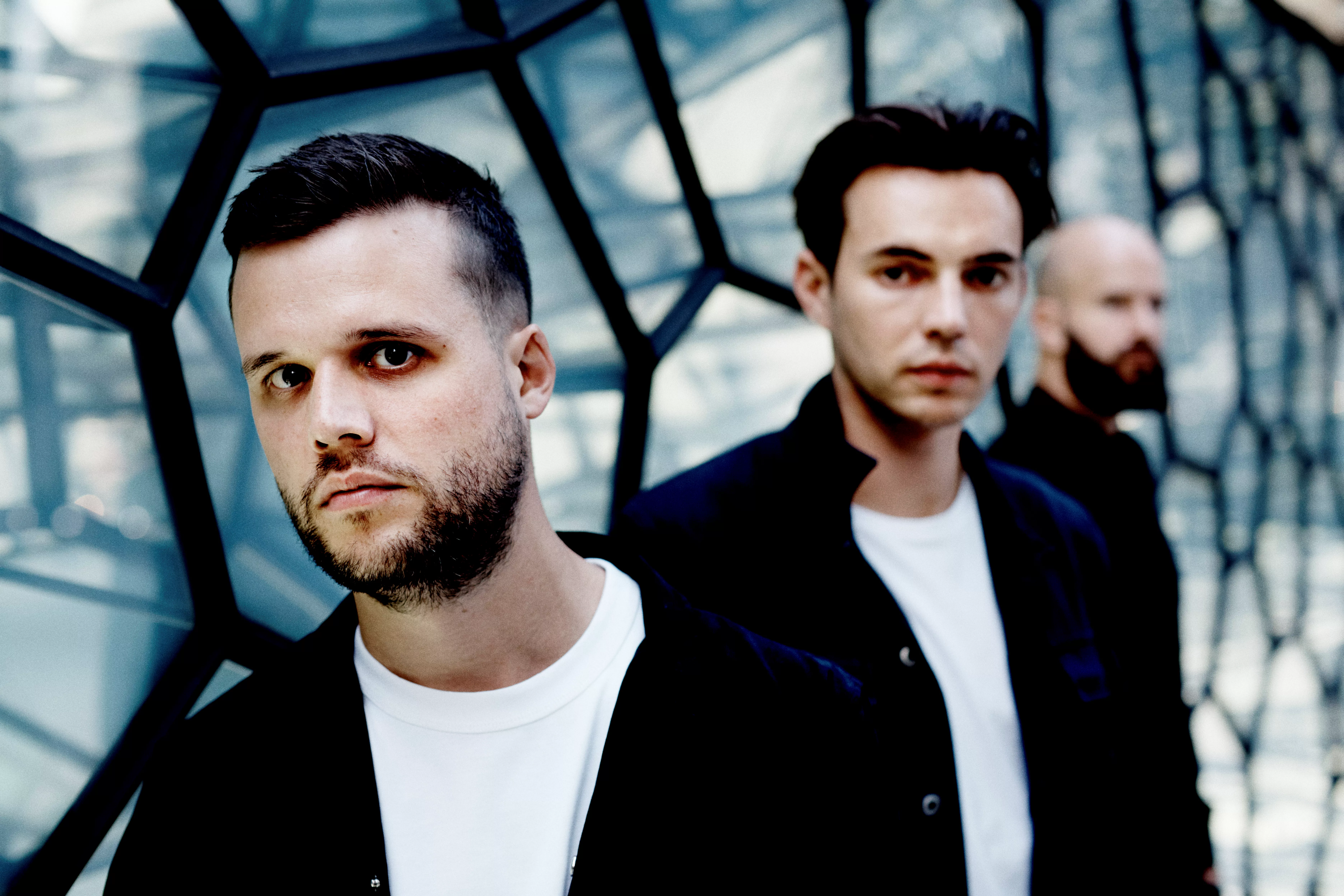 White Lies fejrer jubilæum med speciel dansk koncert