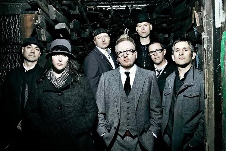 Flogging Molly til Slottsfjell