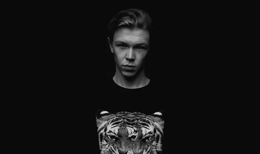 JOHS: Soloartist skraber popsukkeret væk