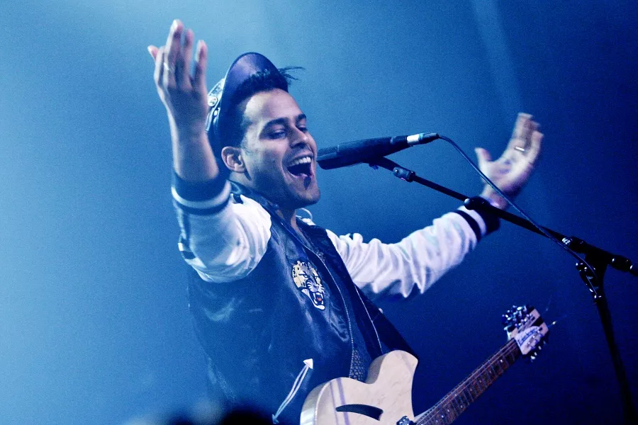 Twin Shadow og Samantha Urbani covrer The Smiths