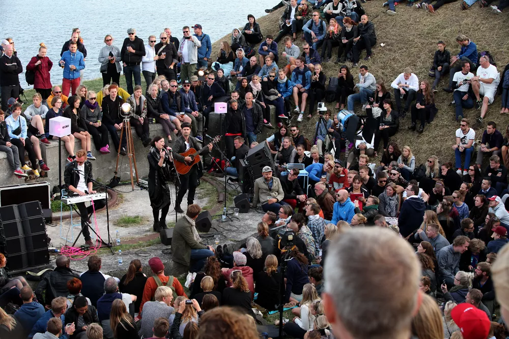 Reportage: P3's fødselsdag – i skyggen af tragedien