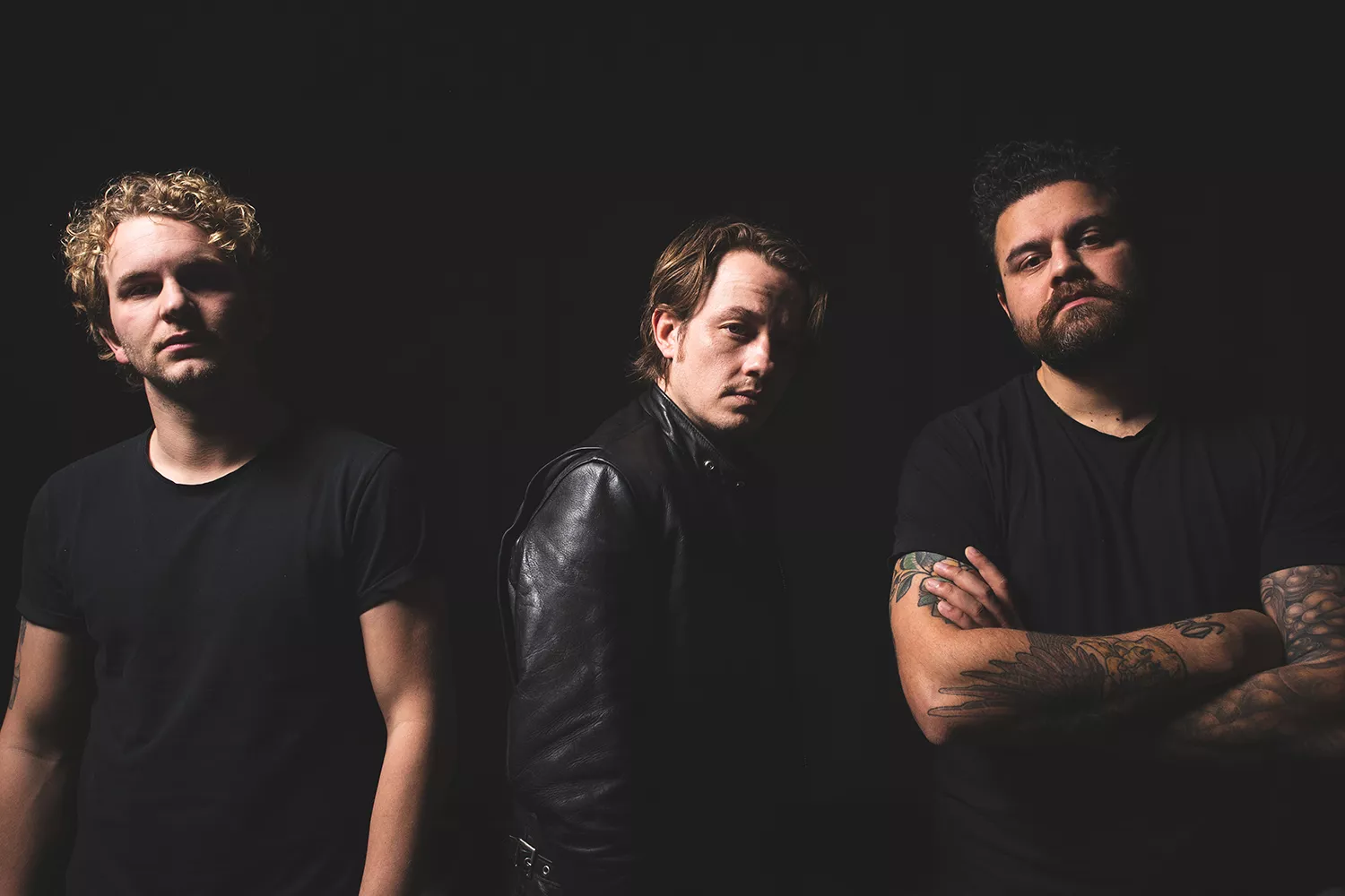 Debutalbum fra dansk rockband er lidt for ofte en tyndbenet paradekørsel i fortærskede klichéer