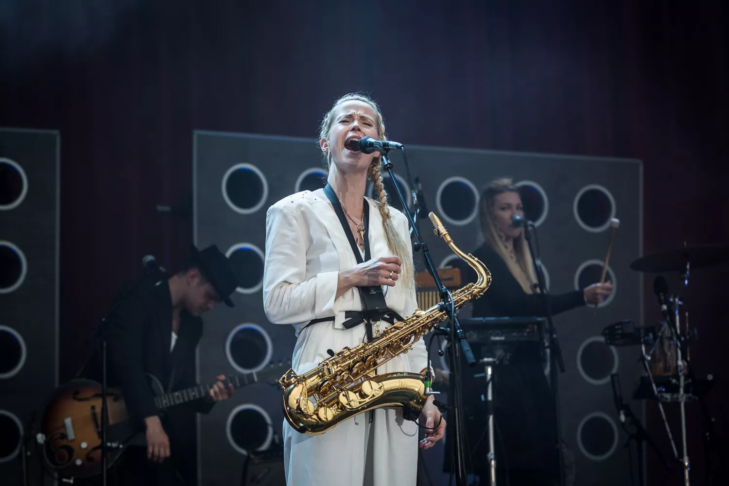 Tina Dickow giver to eksklusive koncerter – på hjemme- og udebane