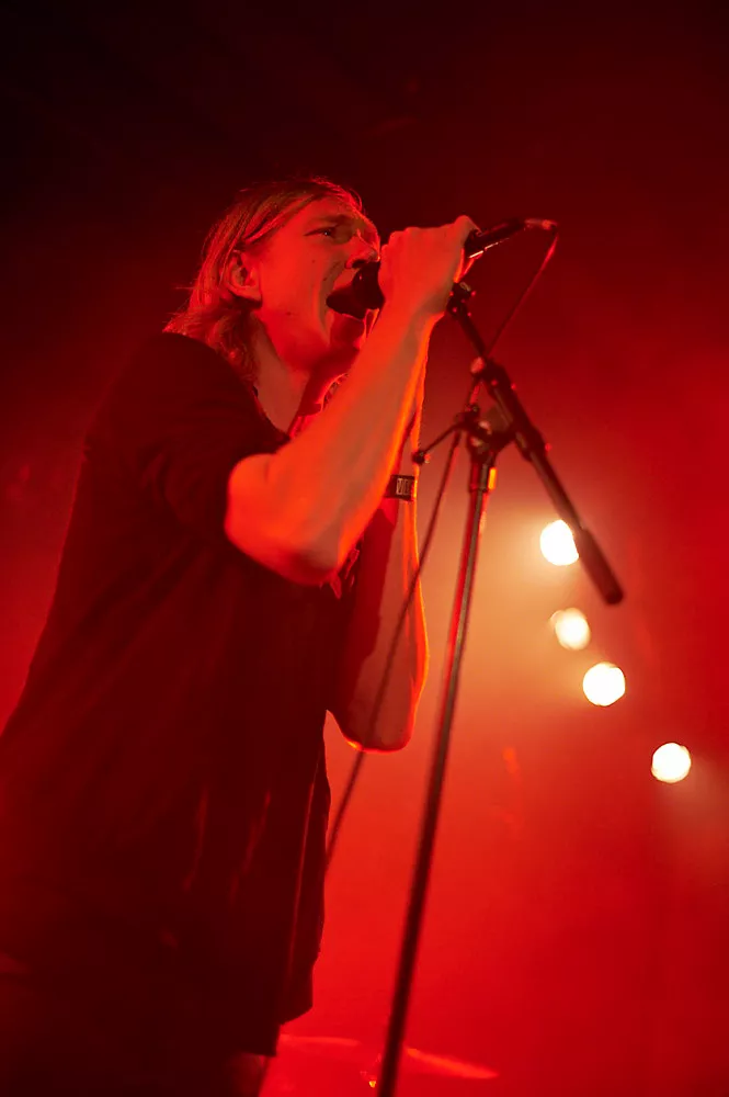 When Saints Go Machine på tour
