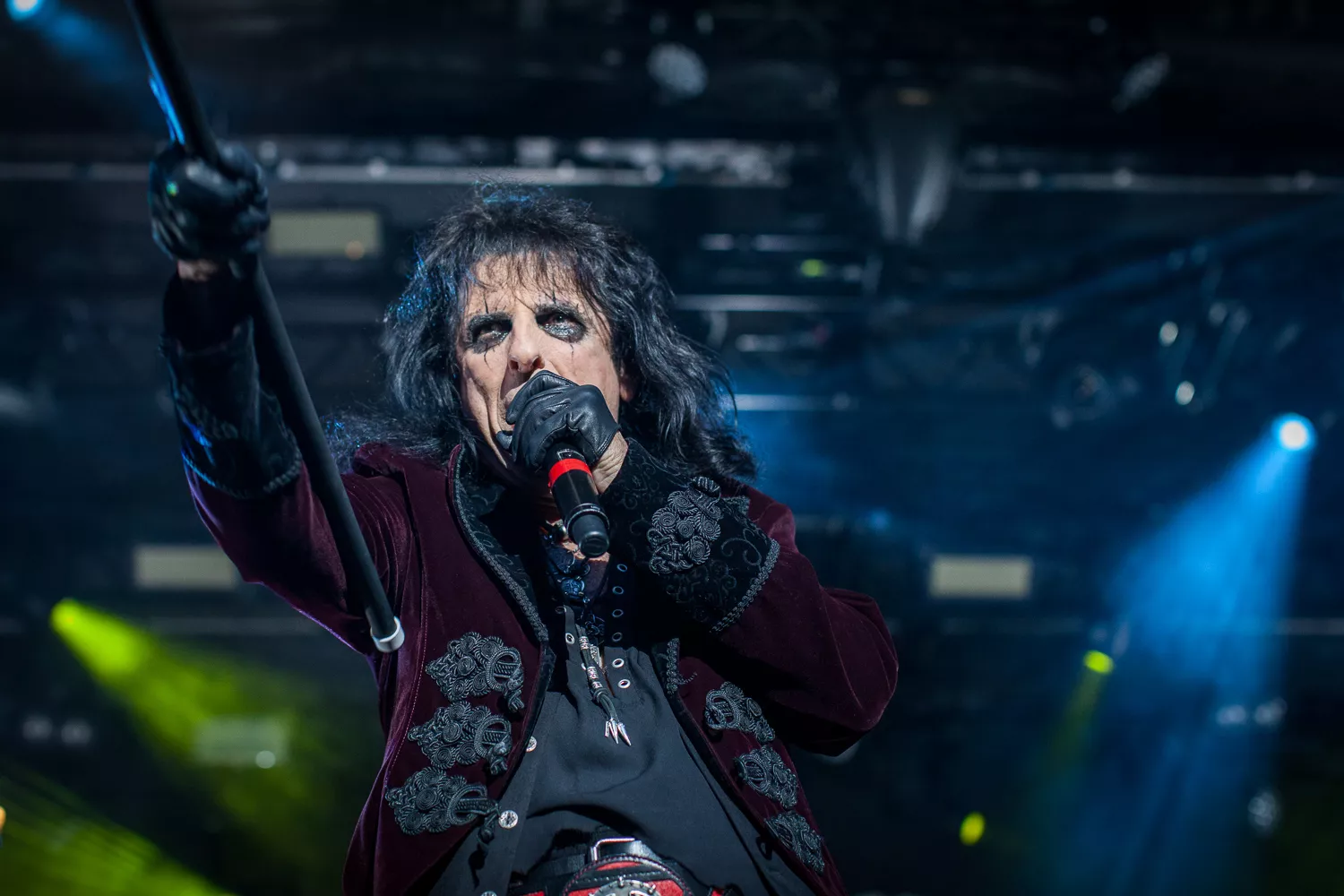 En ophobning af klichéer eller den fedeste fest?