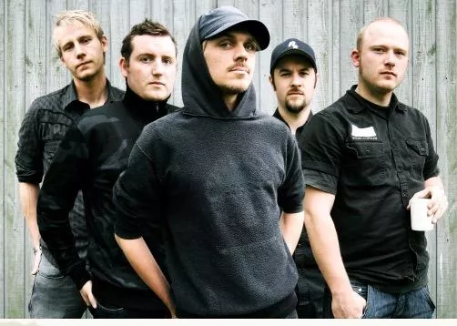 The River Phoenix tager på turné