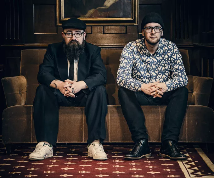 Claus Høxbroe & Stik Op: Lobbyarbejde – sang for sang