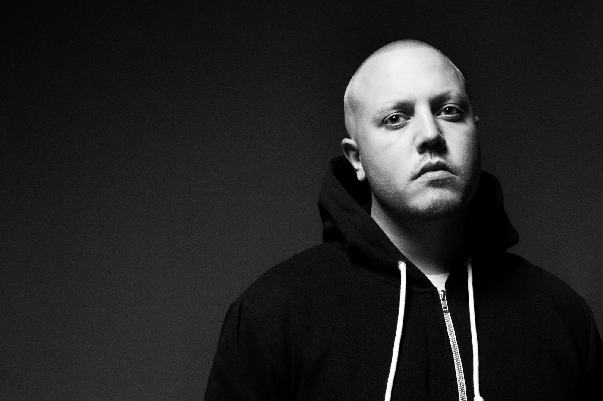 Sebbe Staxx reser till Polen för att hjälpa krigsflyktingar