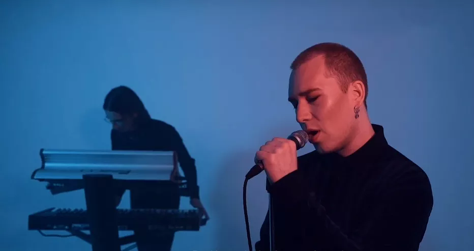 VIDEOPREMIERE: Byd velkommen til DONNA