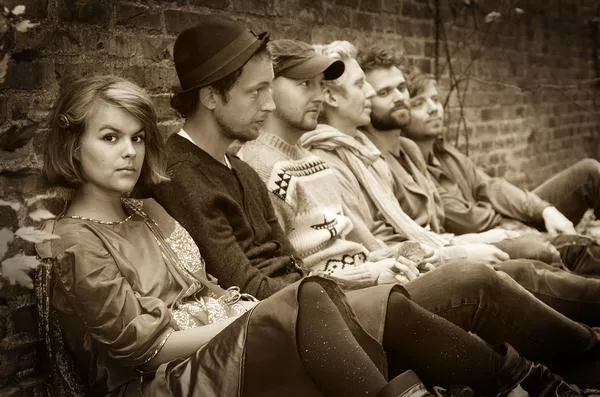 Majorian holder Releaseparty og uddeler gratis ep