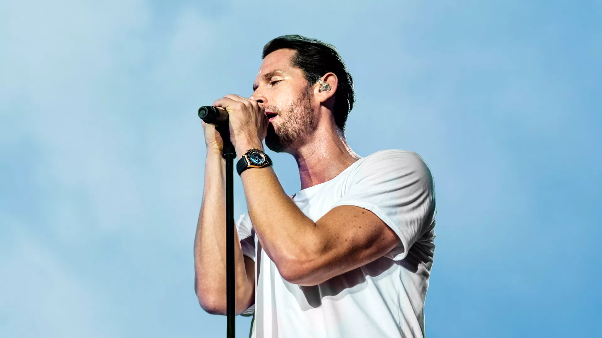 Rasmus Seebach annoncerer fire store familiekoncerter 