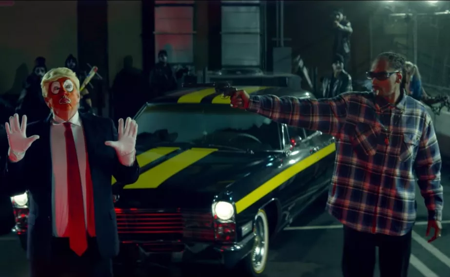 Donald Trump lackar ur efter Snoop Doggs video