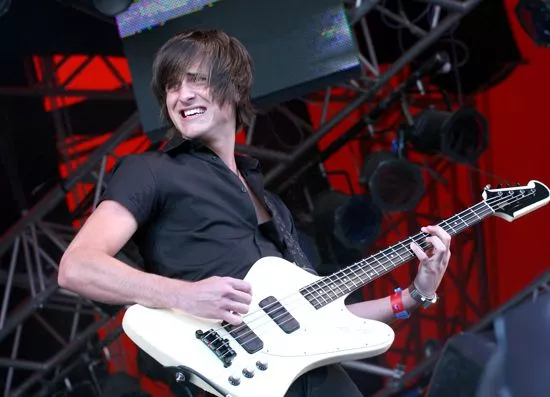 Fugleklatter ødelægger koncert med Kings Of Leon