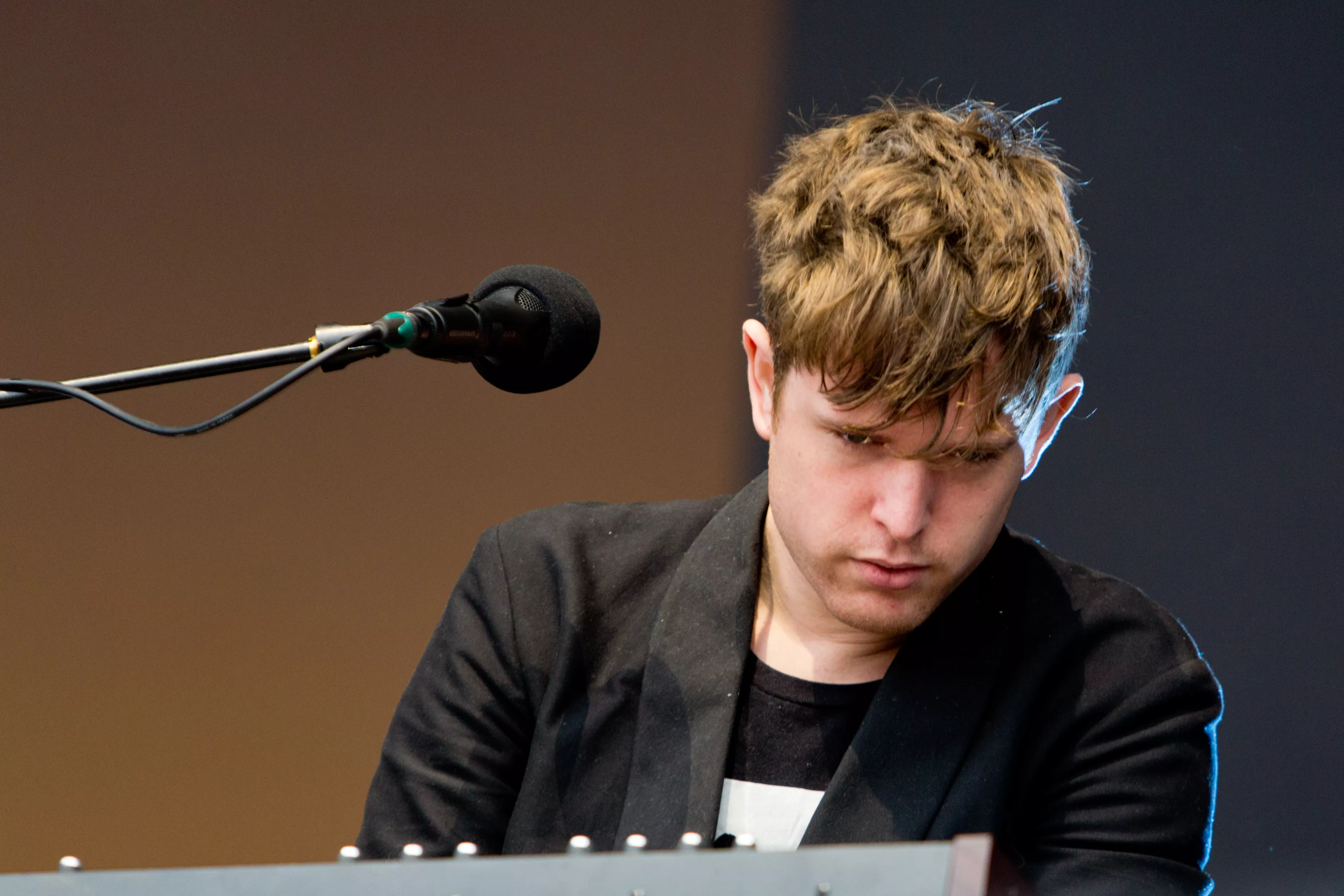 James Blake : Tinderbox, Blue Stage