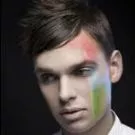 Private-mand solodebuterer