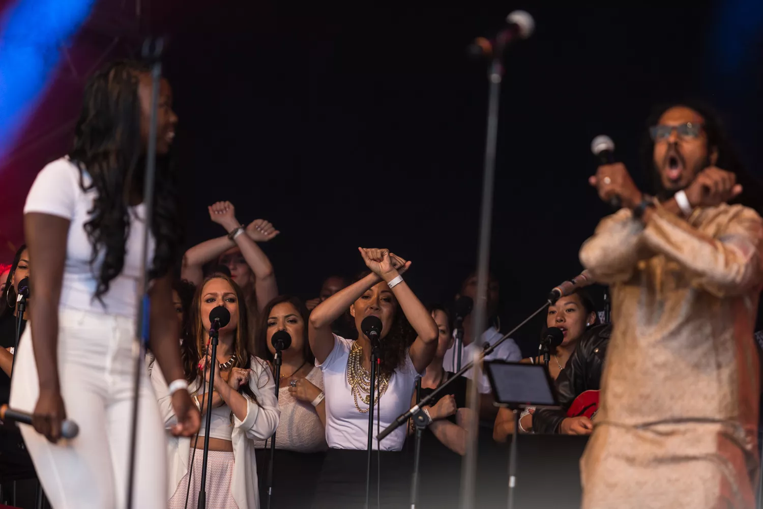 Hyllad kör drar på Sverigeturné