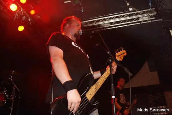 Powderhog forlænger med Trechoma Records