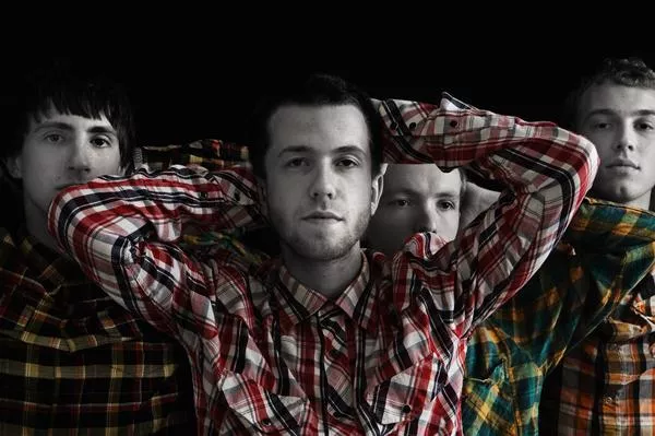 Shout Wellington Air Force åbner for Deerhunter