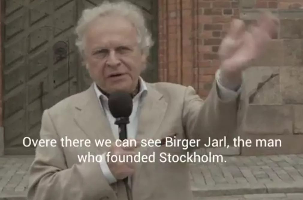 Se Herman Lindqvist promota festival – med fusklapp