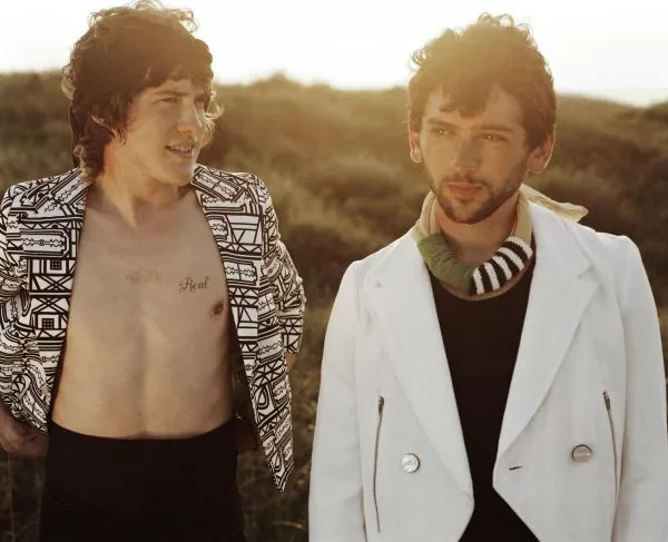 MGMT bjuder på en låt