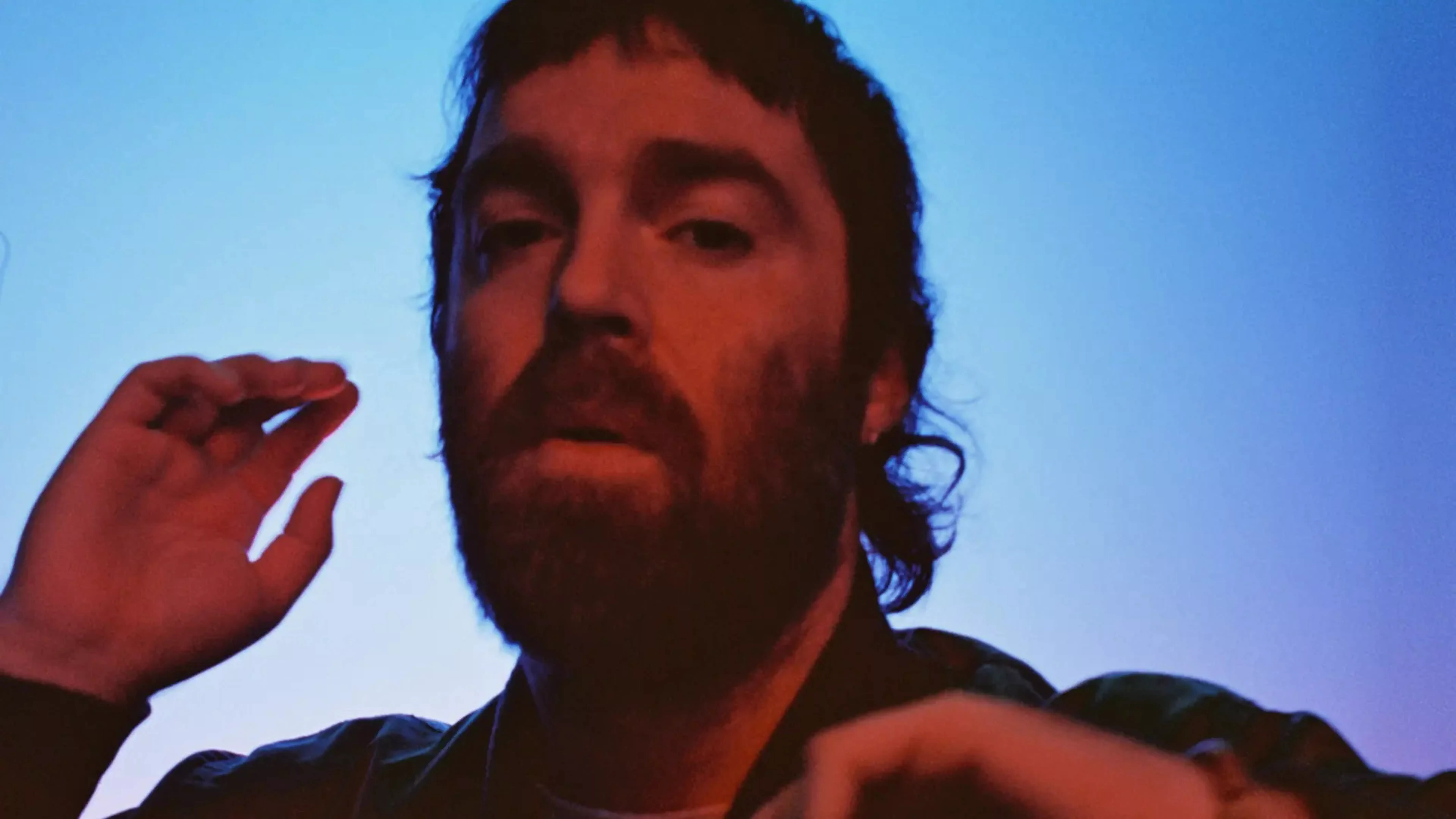 Den evige upcoming musiker er stadig kun en semigod popudgave af Bon Iver