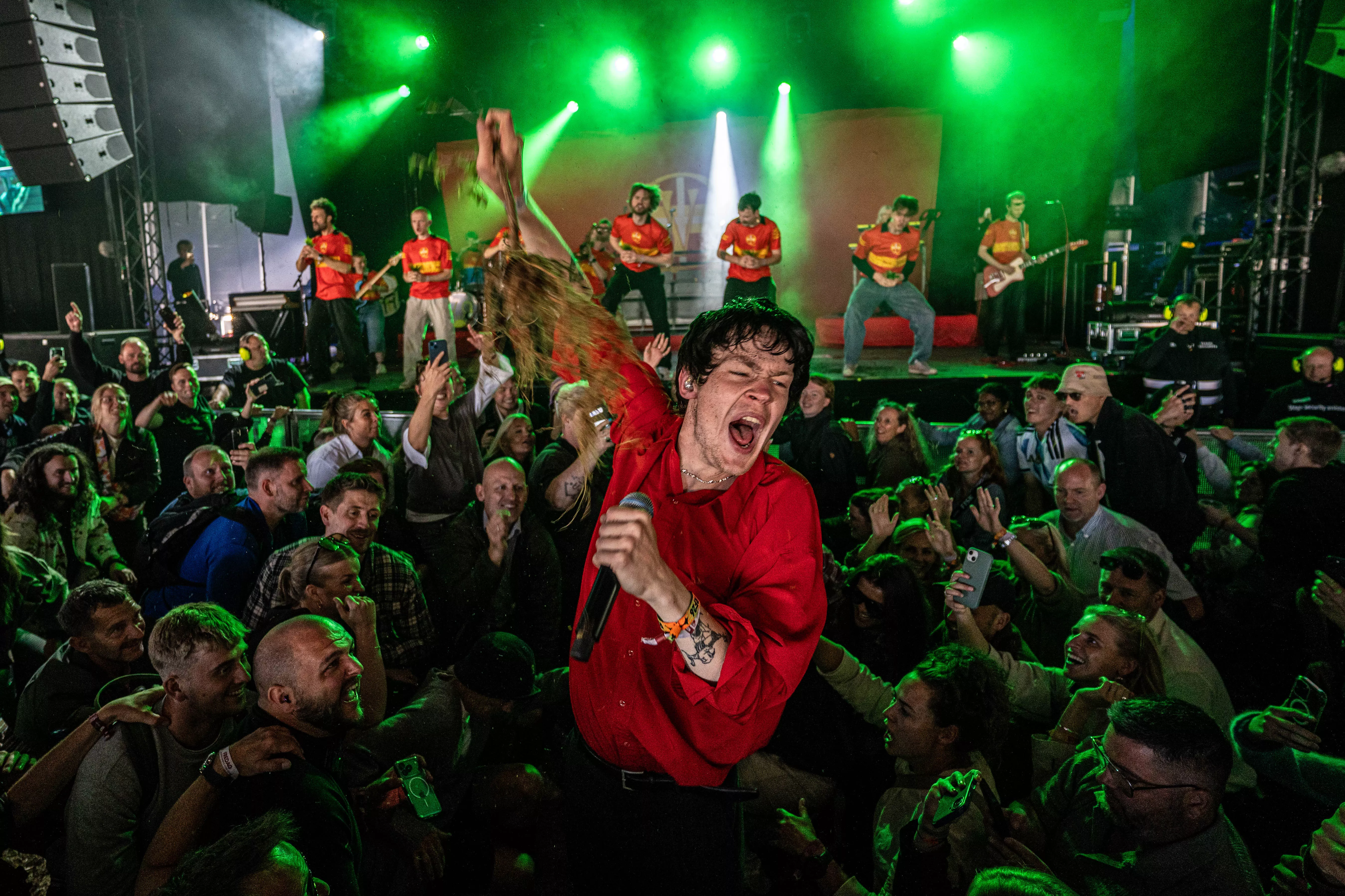 Von Quar, Infernal, Artigeardit, Barselona, Albert Heath, Augusta, D-A-D, Eee Gee, Dahlin, Folkeklubben, Hej Matematik, Kalaset, Lord Siva, Poul Krebs, Rasmus Seebach, Vilma, Spleen, Tom Donovan og Gnags. Foto: Mathias Engmark.