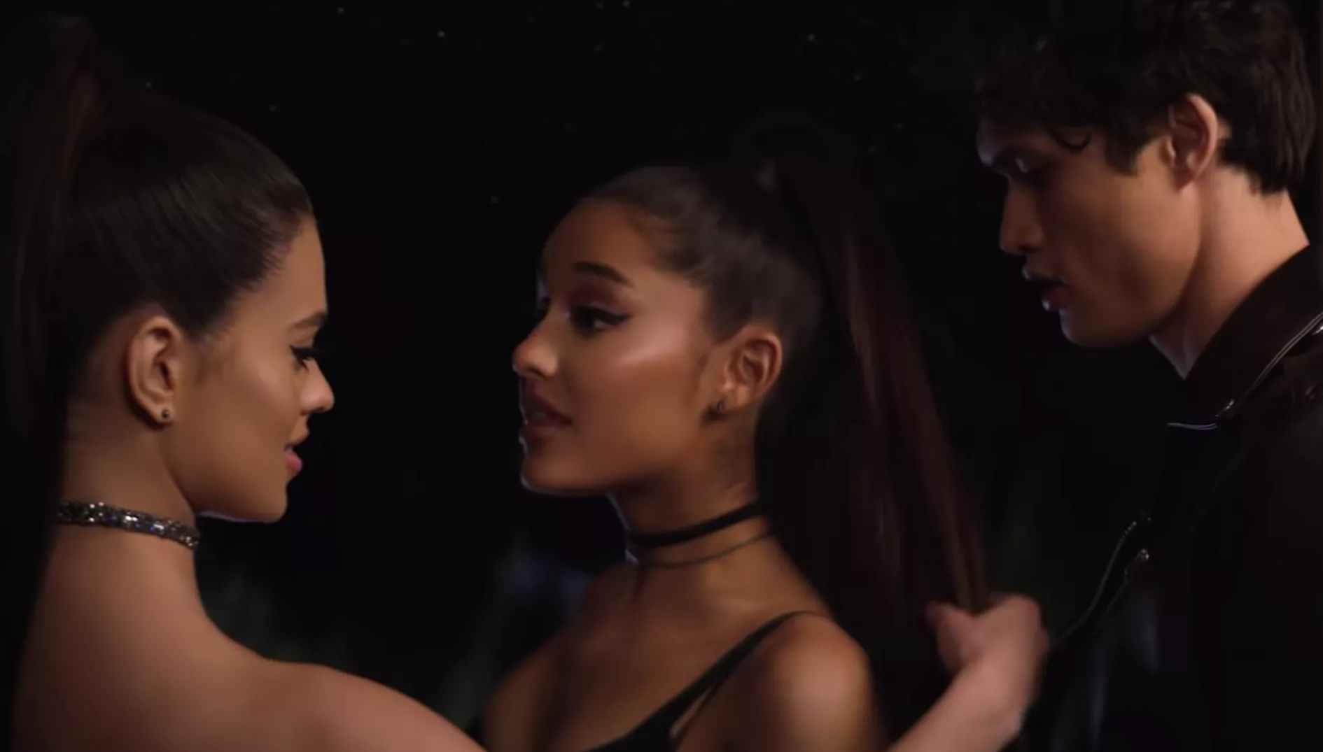 Ariana Grande: Slå op med din kæreste, jeg keder mig