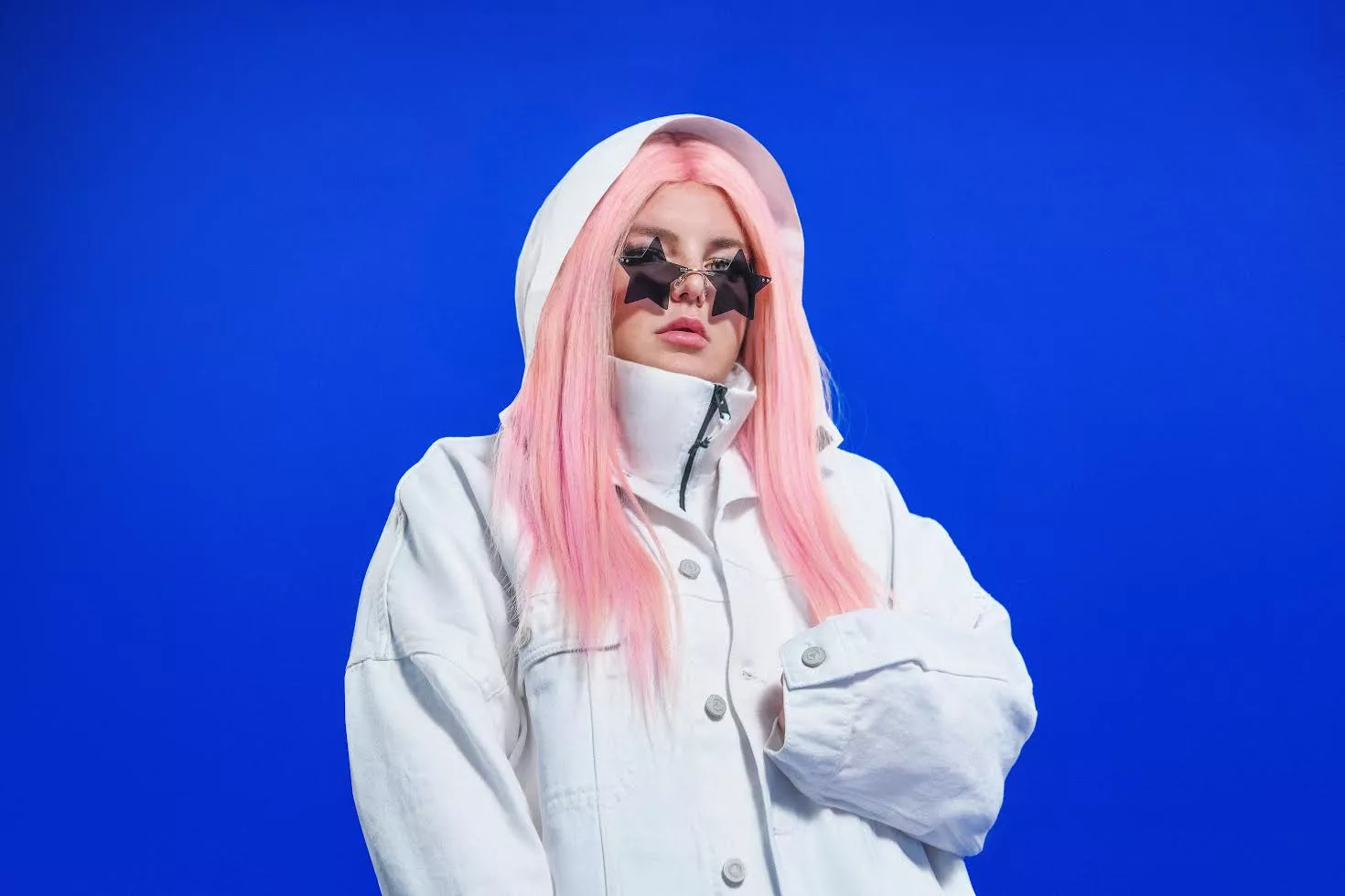 Popkomet leger kongens efterfølger på idéforladt debutalbum