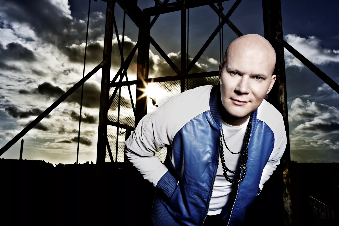 Kato sælger platin i Sverige