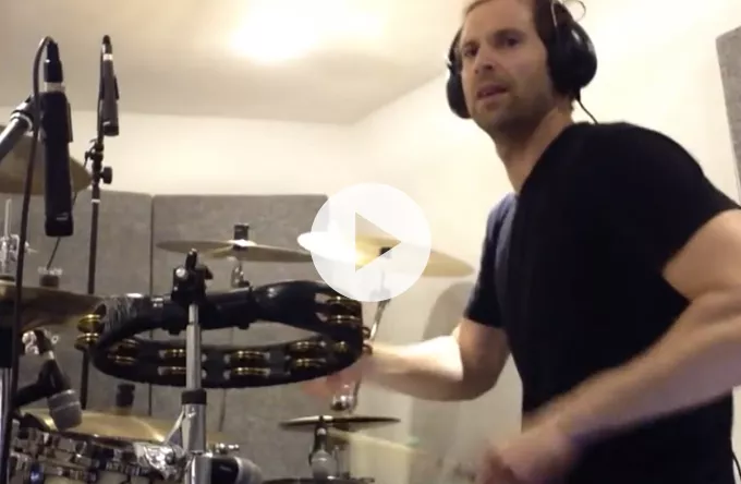 Se Chelseas målmand spille trommer