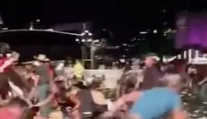 Sköt rakt in i folkhavet