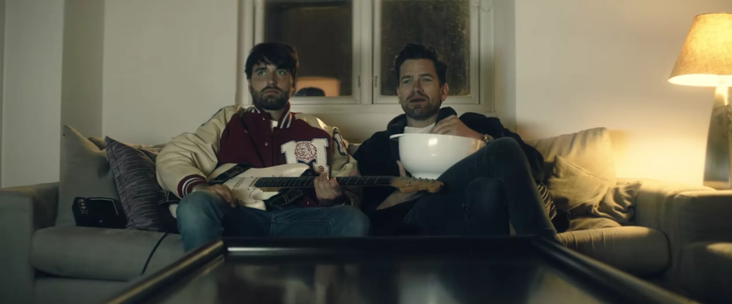 Malte Ebert klar med stærkt underholdende video – med Kaas, Joof og Magnussen