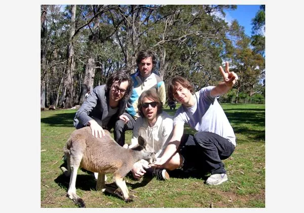 Phoenix udsender remix-album