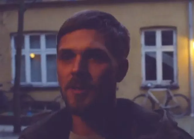 Se ny musikvideo med Chorus Grant