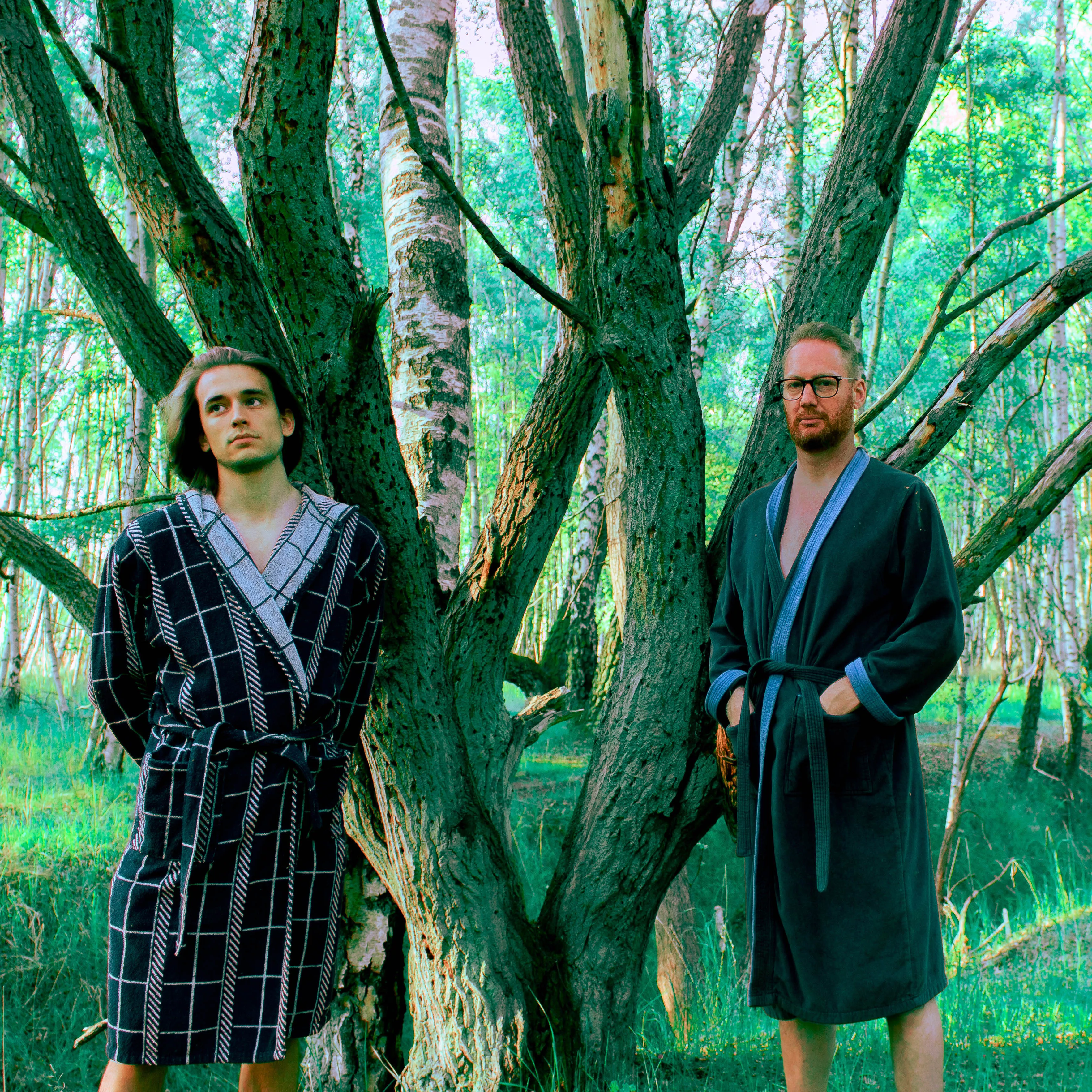 Torsten Larsen bryder ti års tavshed – debuterer med ny duo