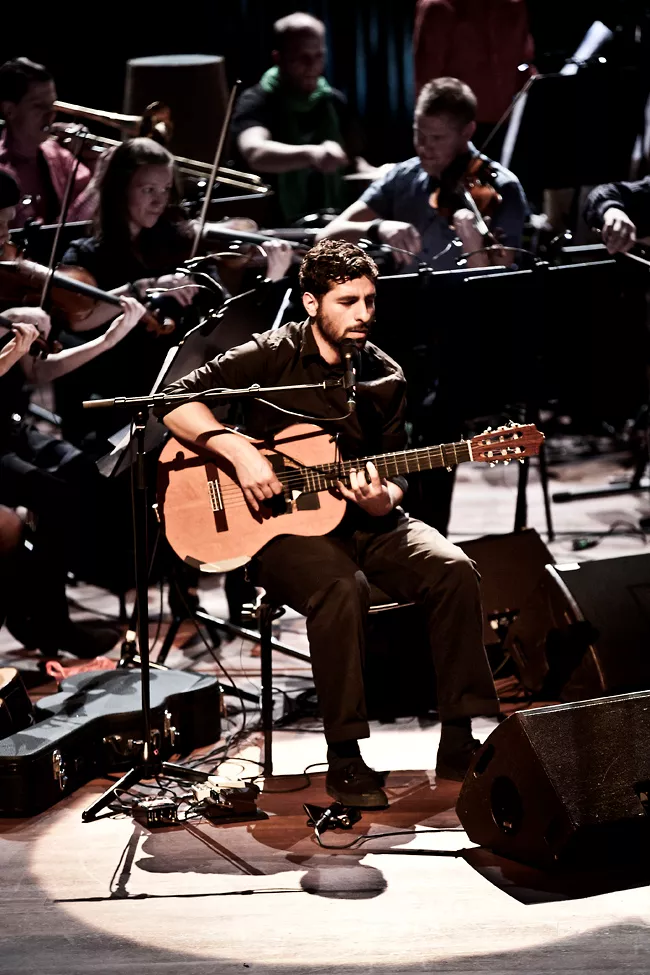 José González & The Gothenburg String Theory og Loney, Dear: Koncerthuset, København