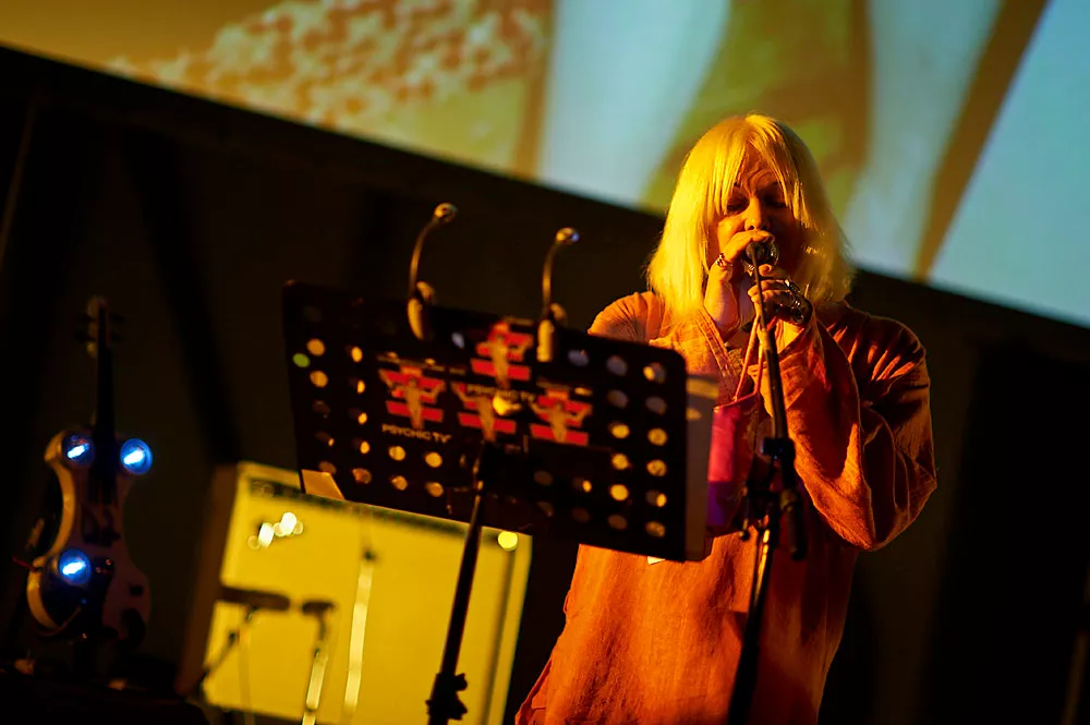 Industrial-legenden Genesis Breyer P-Orridge er død