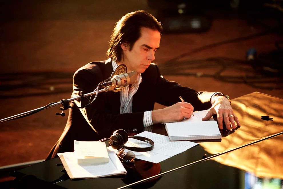 Nick Cave spelar in nytt – "det är hans febersånger"