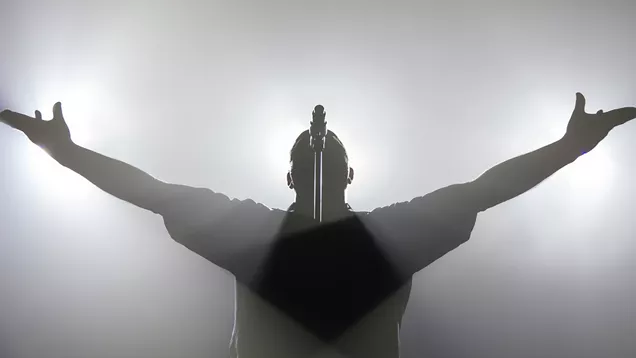 Fra futurepop til fadbamse