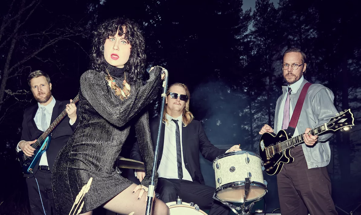 PREMIÄR: Allergic To Humans och Baboon Show-Cecilia tolkar "Girls Just Wanna Have Fun"