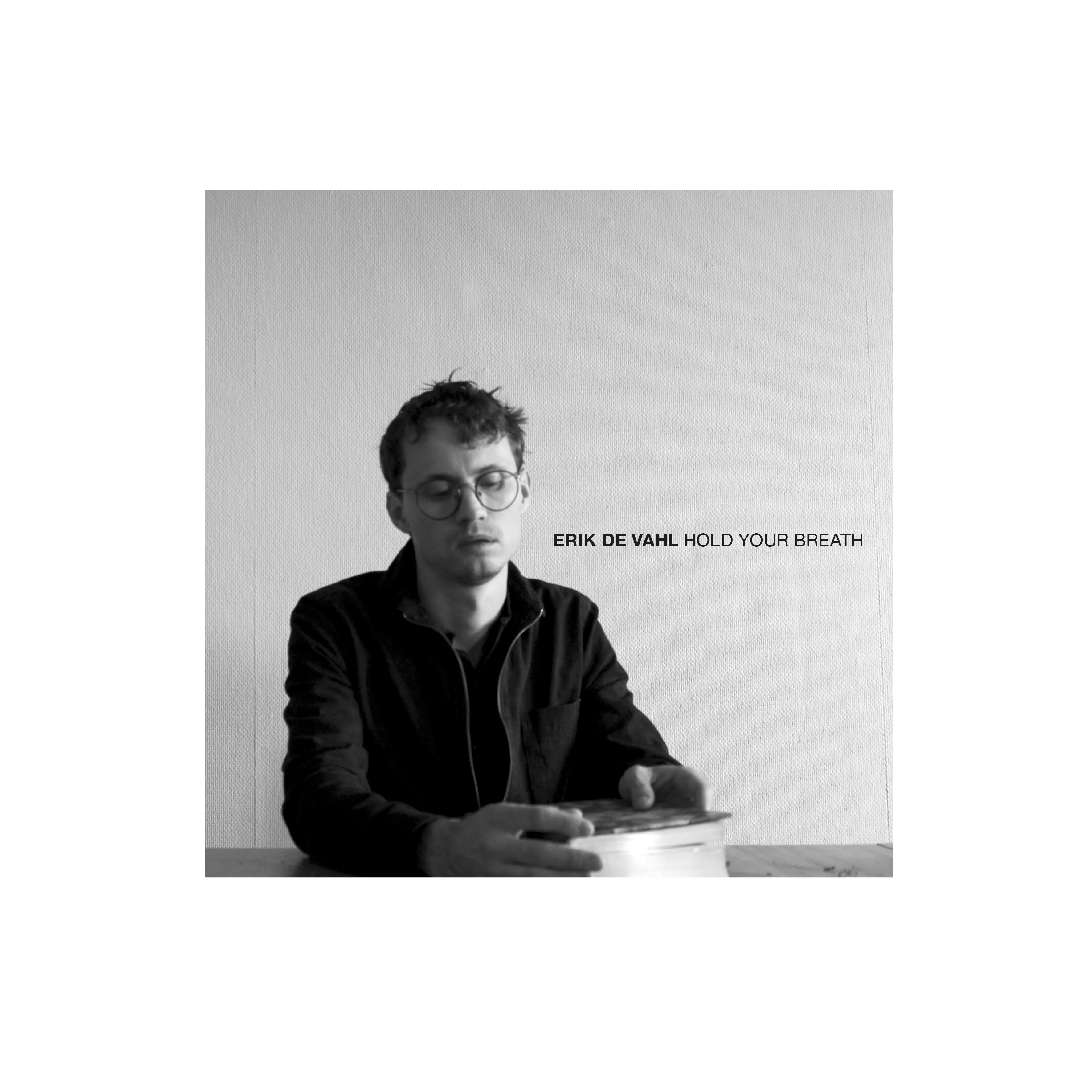 En stor, len röst i en ambient värld