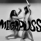 Megapuss klar med debut