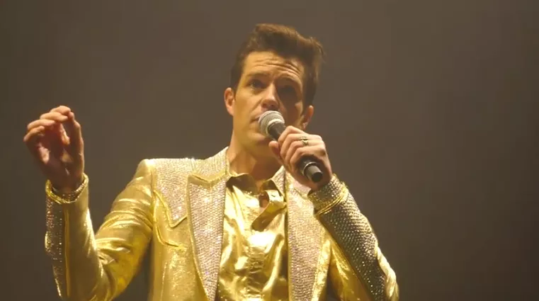 Se The Killers tolka The Cure