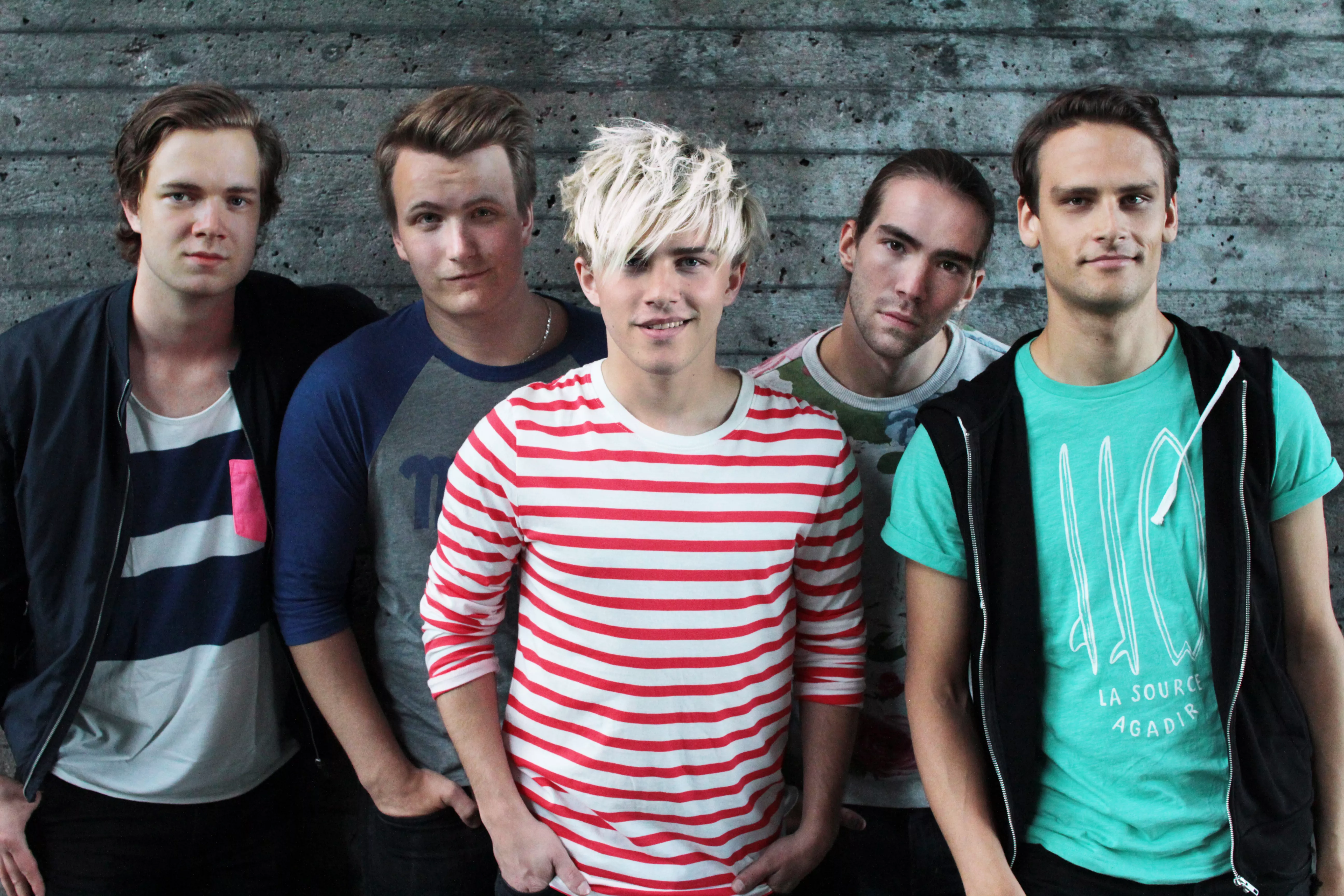 LÅTPREMIÄR: Lights Out Crowd – She's A Classic