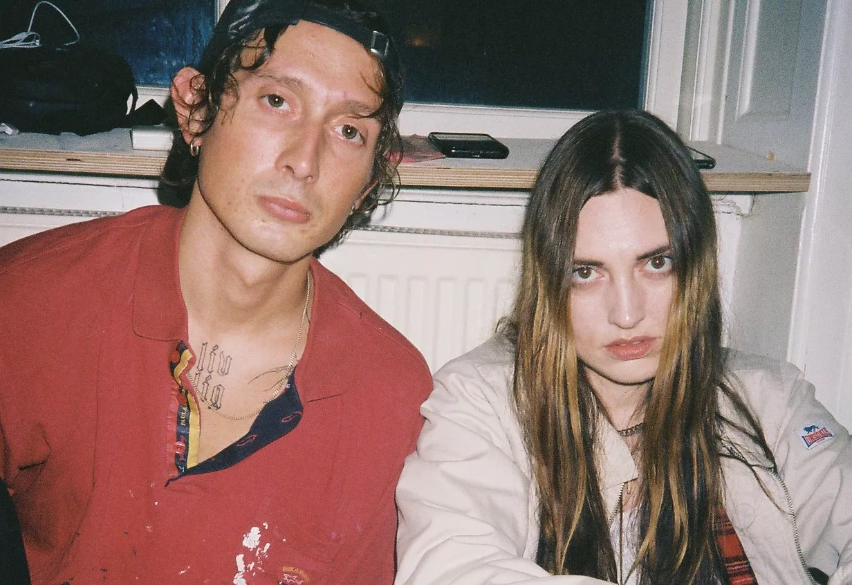 BORDERLINE-BANGER: Se ny video fra Evil House Party