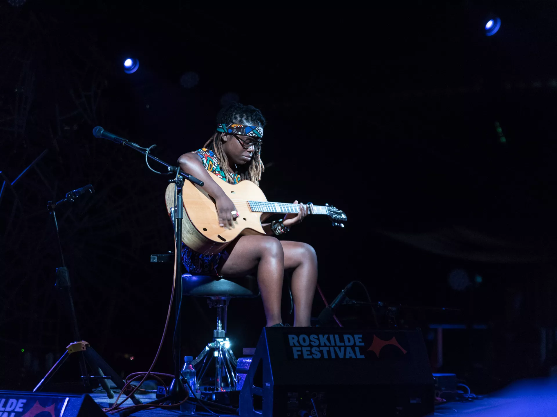 Yasmins guitar er sanseudvidende stof