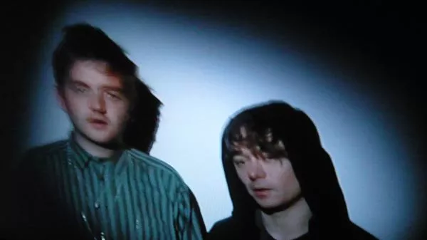 The Big Pink kigger forbi Danmark